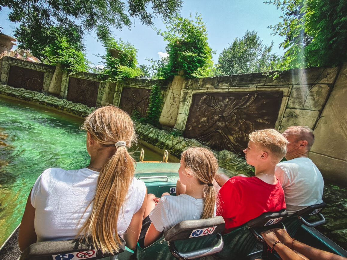 gardaland nöjespark italien