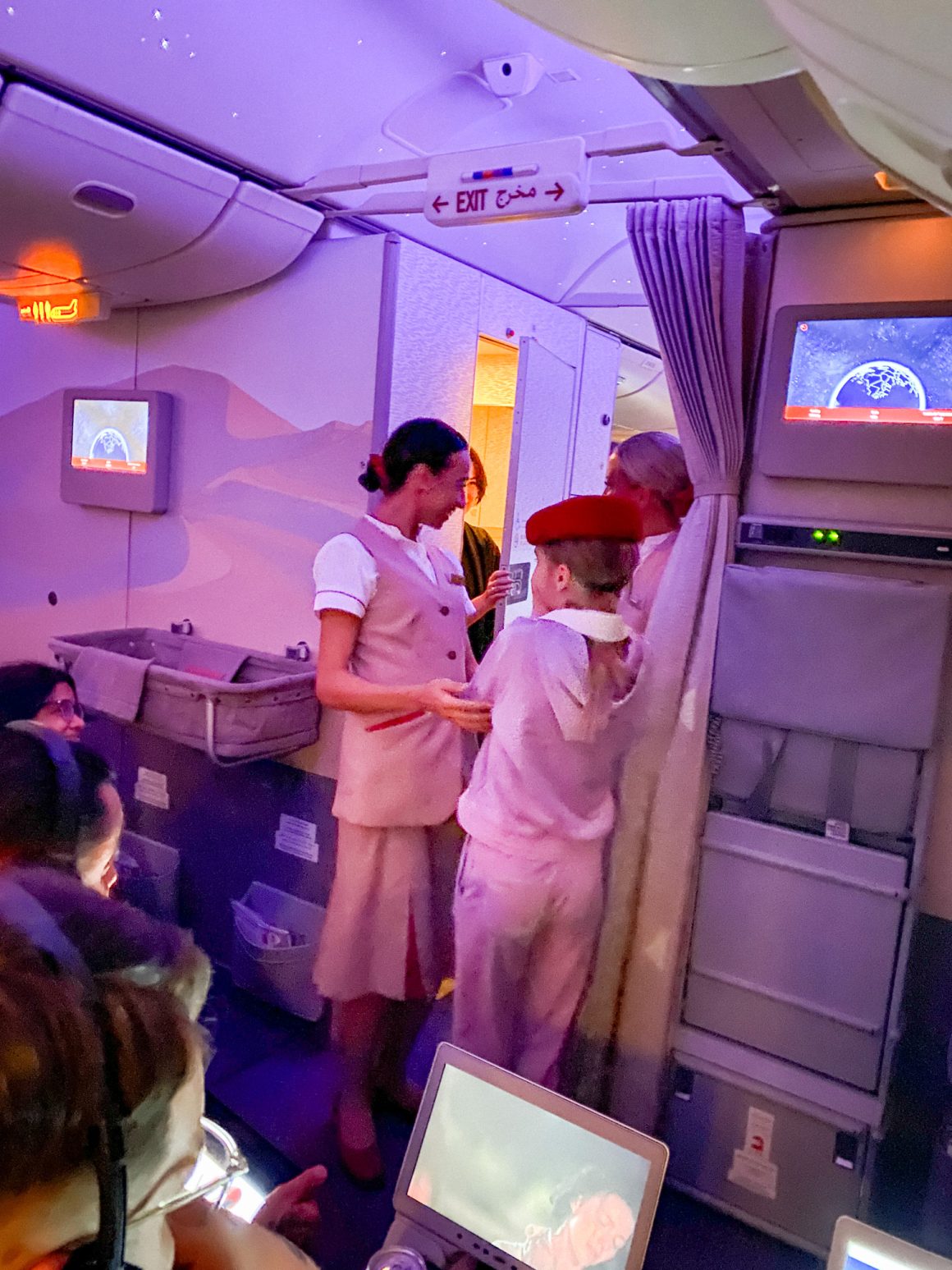 flyga med Emirates till thailand